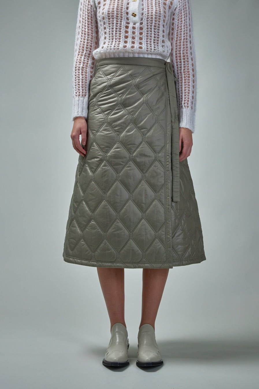 Rokken | Ganni Shiny Quilt Midi Skirt Fallen Rock 019