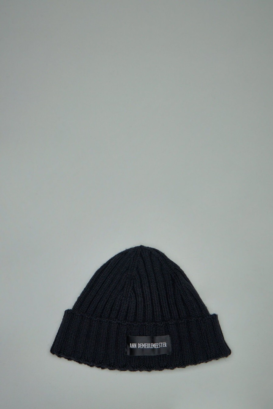 Mutsen | Ann Demeulemeester Hastert Beanie Low Twisted Merino