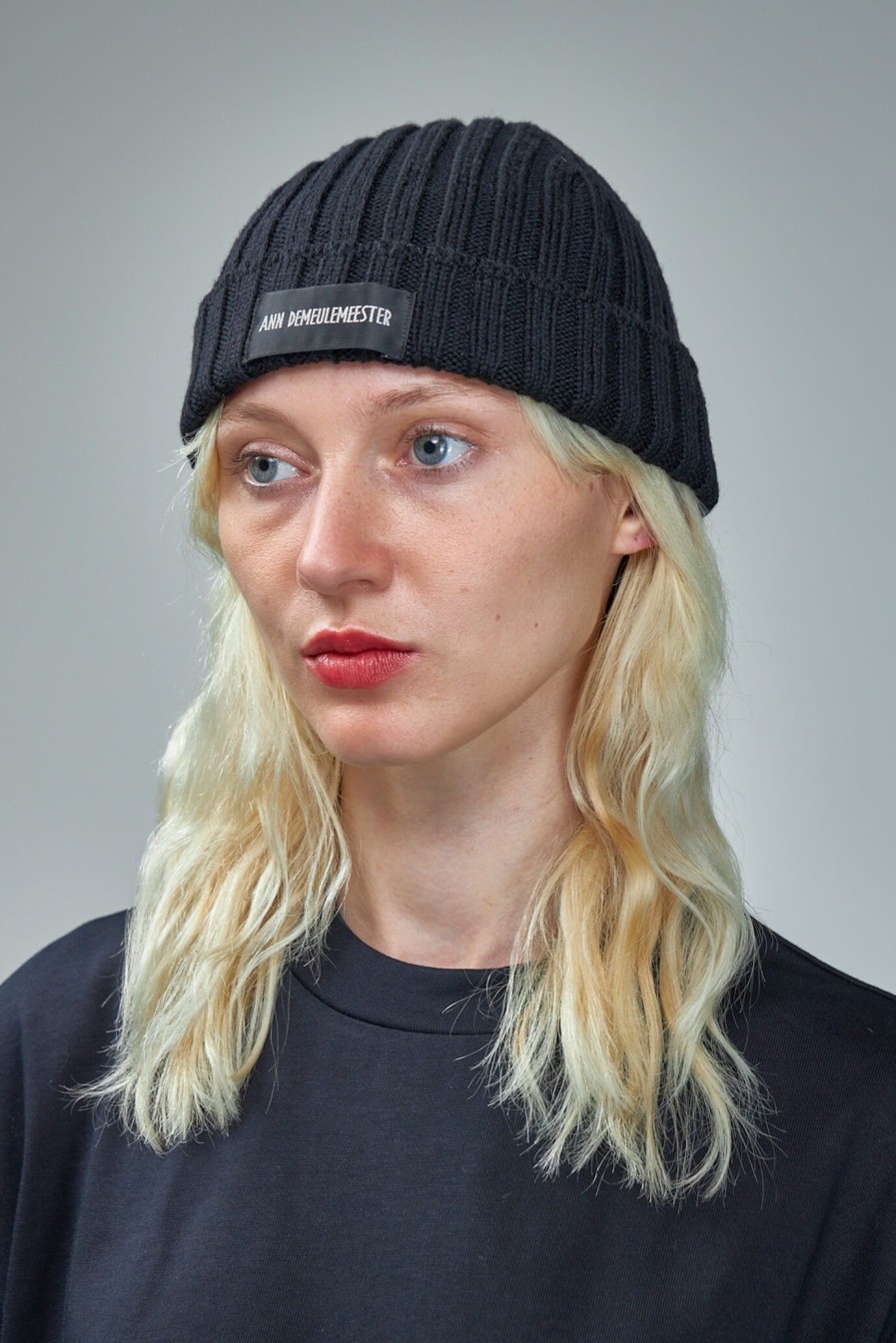 Mutsen | Ann Demeulemeester Hastert Beanie Low Twisted Merino