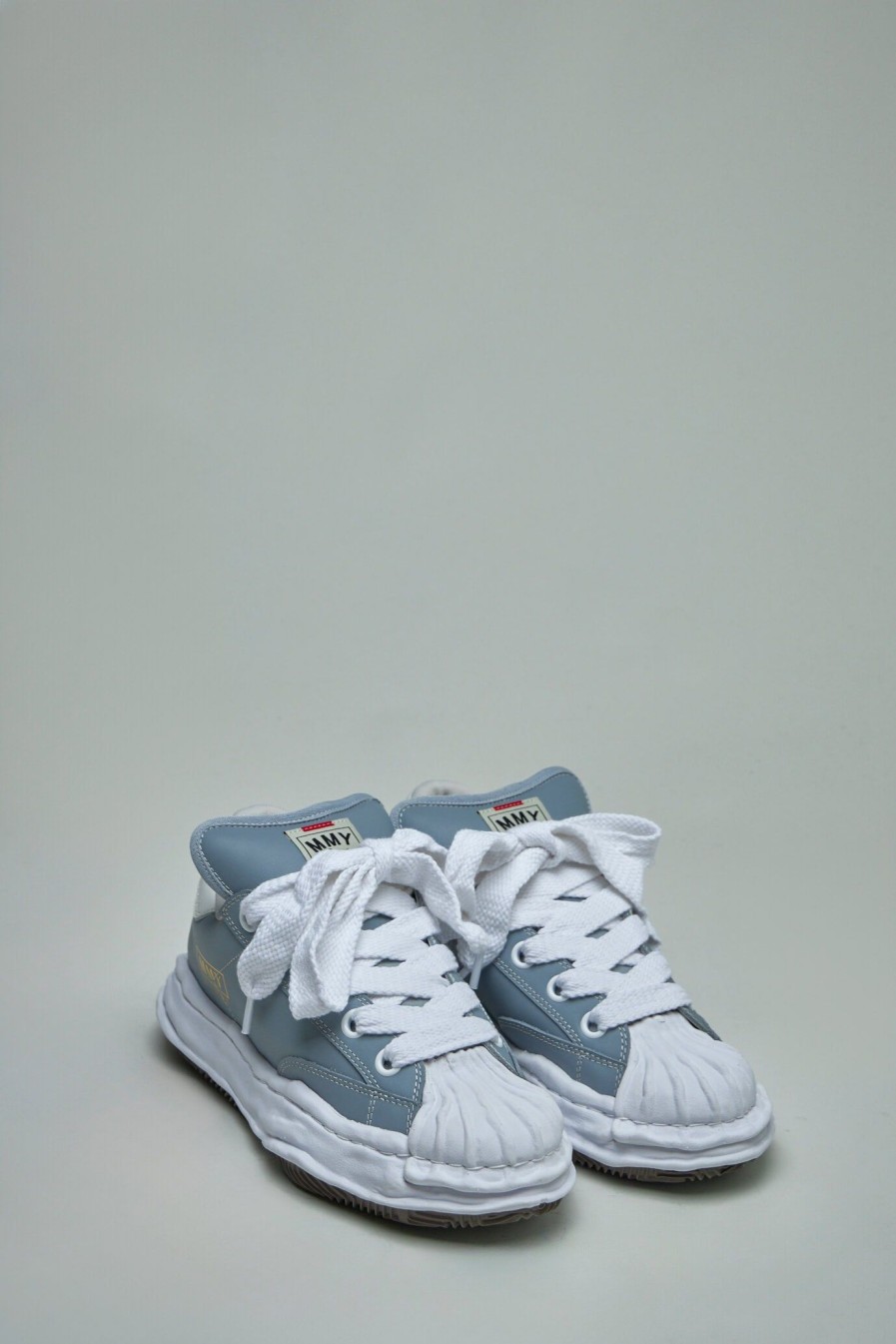 Lage Sneakers | Maison Mihara Yasuhiro Blakey Leather Puffer Low-Top Sneaker