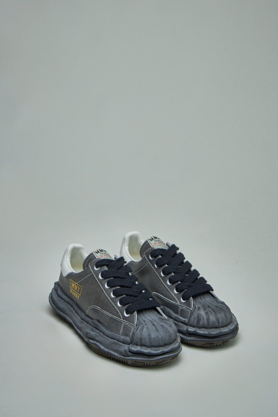 Lage Sneakers | Maison Mihara Yasuhiro Blakey Vintage Leather Low-Top Sneaker