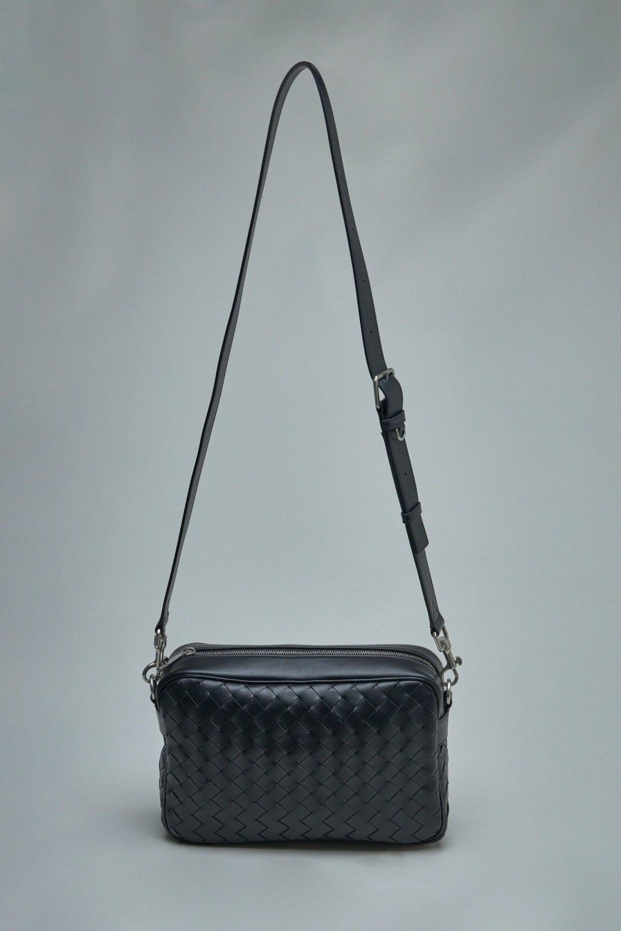 Schoudertassen | Bottega Veneta Medium Intrecciato Camera Bag